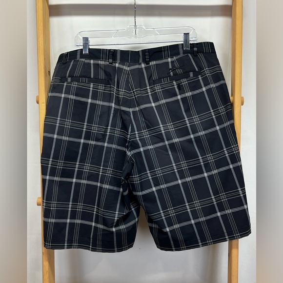 SLAZENGER Men's Black and White plaid flat front golf shorts size 38 - Picture 9 of 12